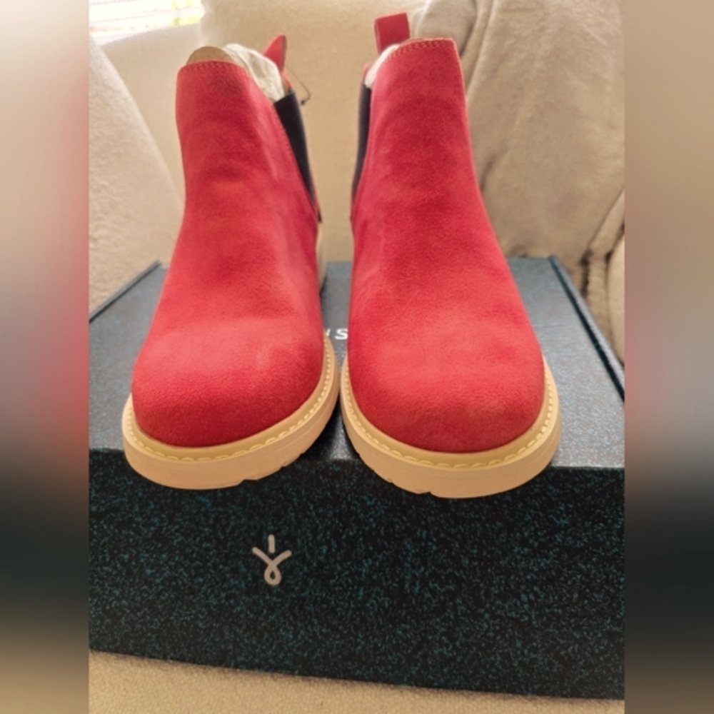 Nib Emu Australia Pinaroo Bootie, Size 7 - image 8